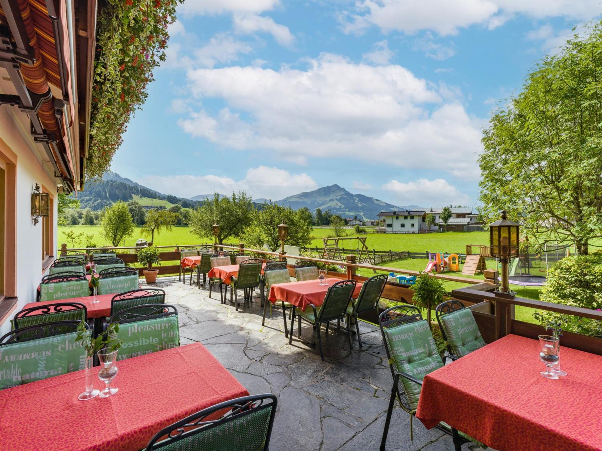 Hotel Neuwirt Kirchdorf in Tirol Exteriör bild