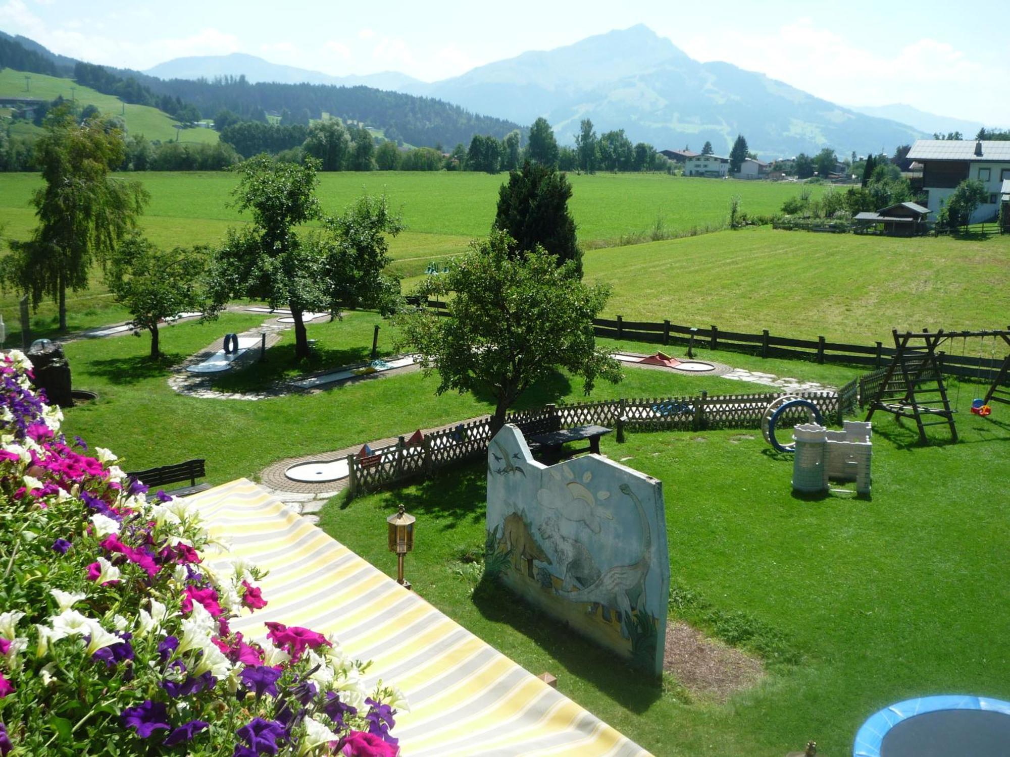 Hotel Neuwirt Kirchdorf in Tirol Exteriör bild